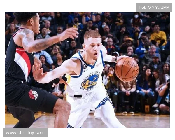 唐特·约翰逊惊艳首秀施展忍者绞降服对手荣获赛事花红